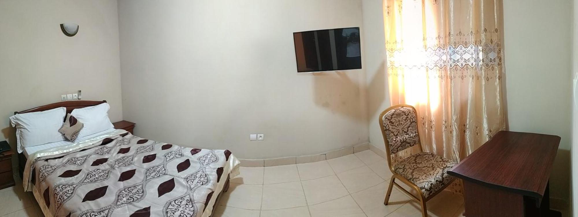 Nikita Hotel Yaoundé エクステリア 写真