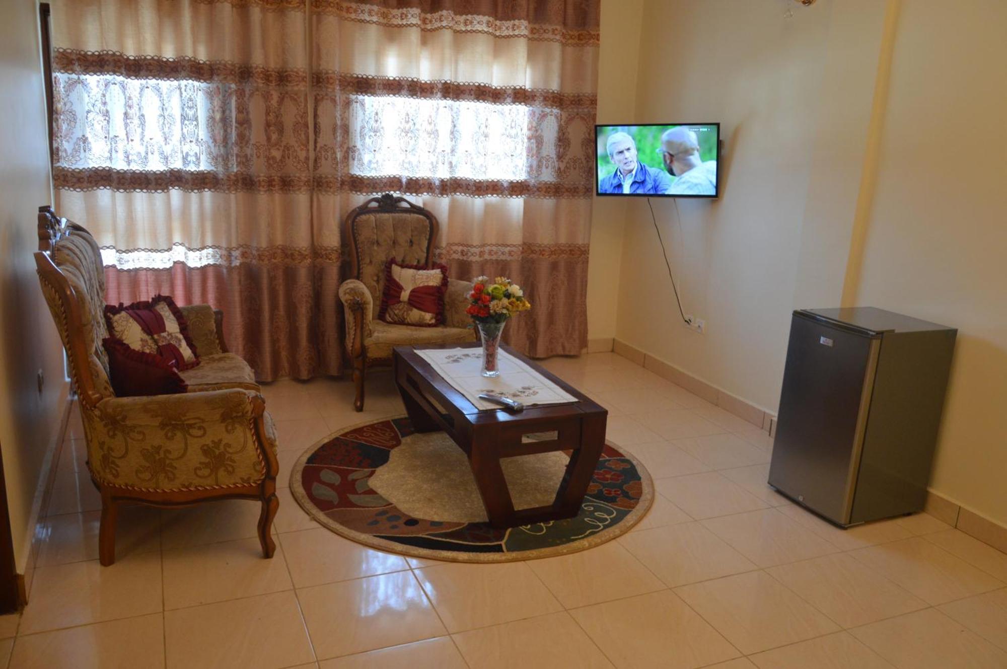 Nikita Hotel Yaoundé エクステリア 写真